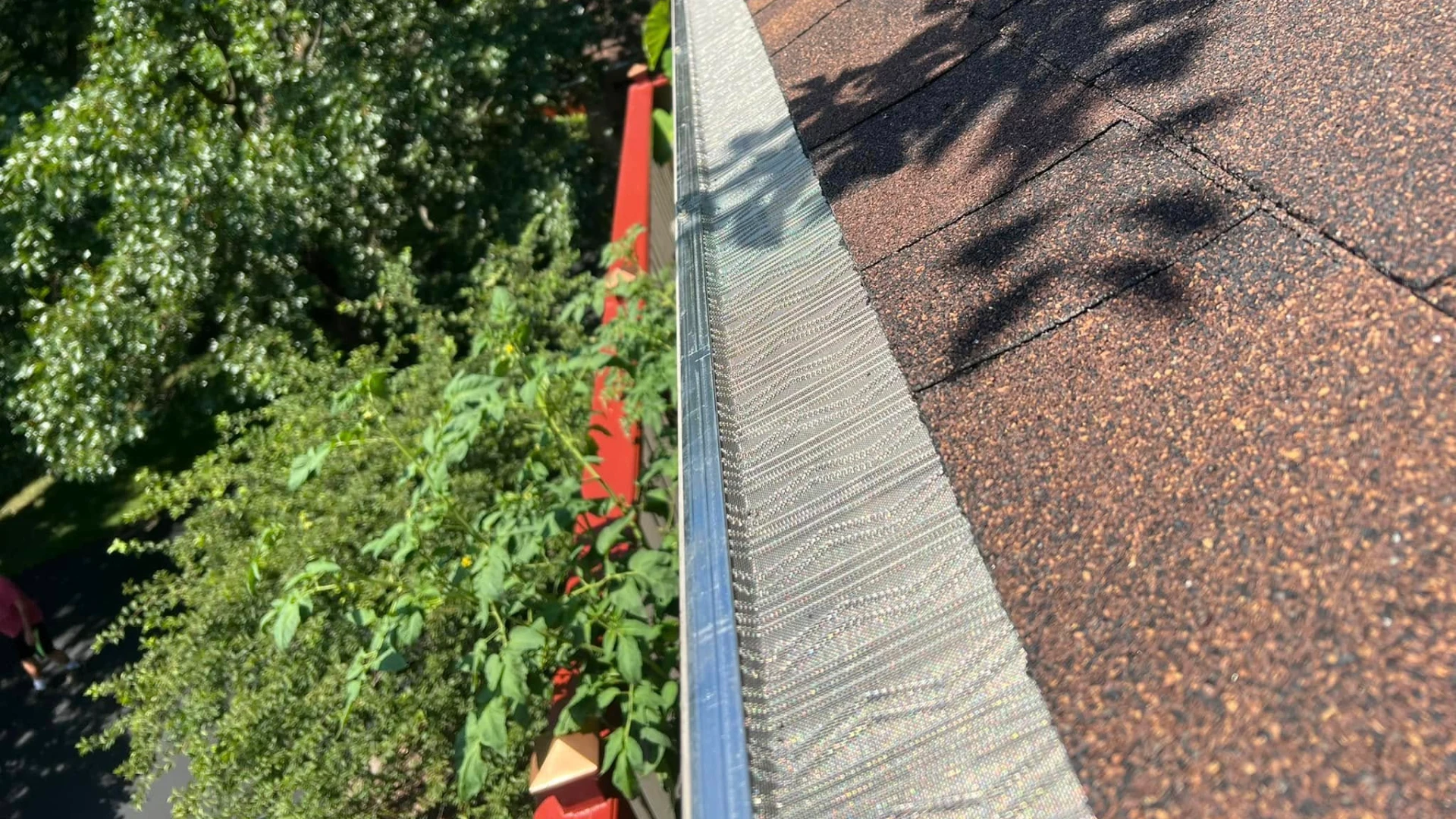 Gutter Guards@1x Gutter Guards@1x